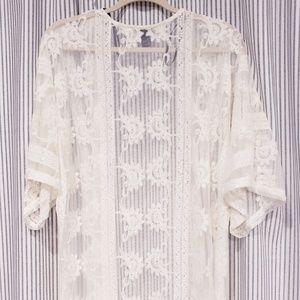 ❤2 for $18❤*Open fringe kimono style shirt*